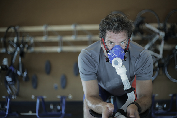 FFC member on VO2 max Machine